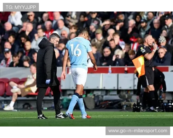 哈兰德任意球机会冷静施射命中